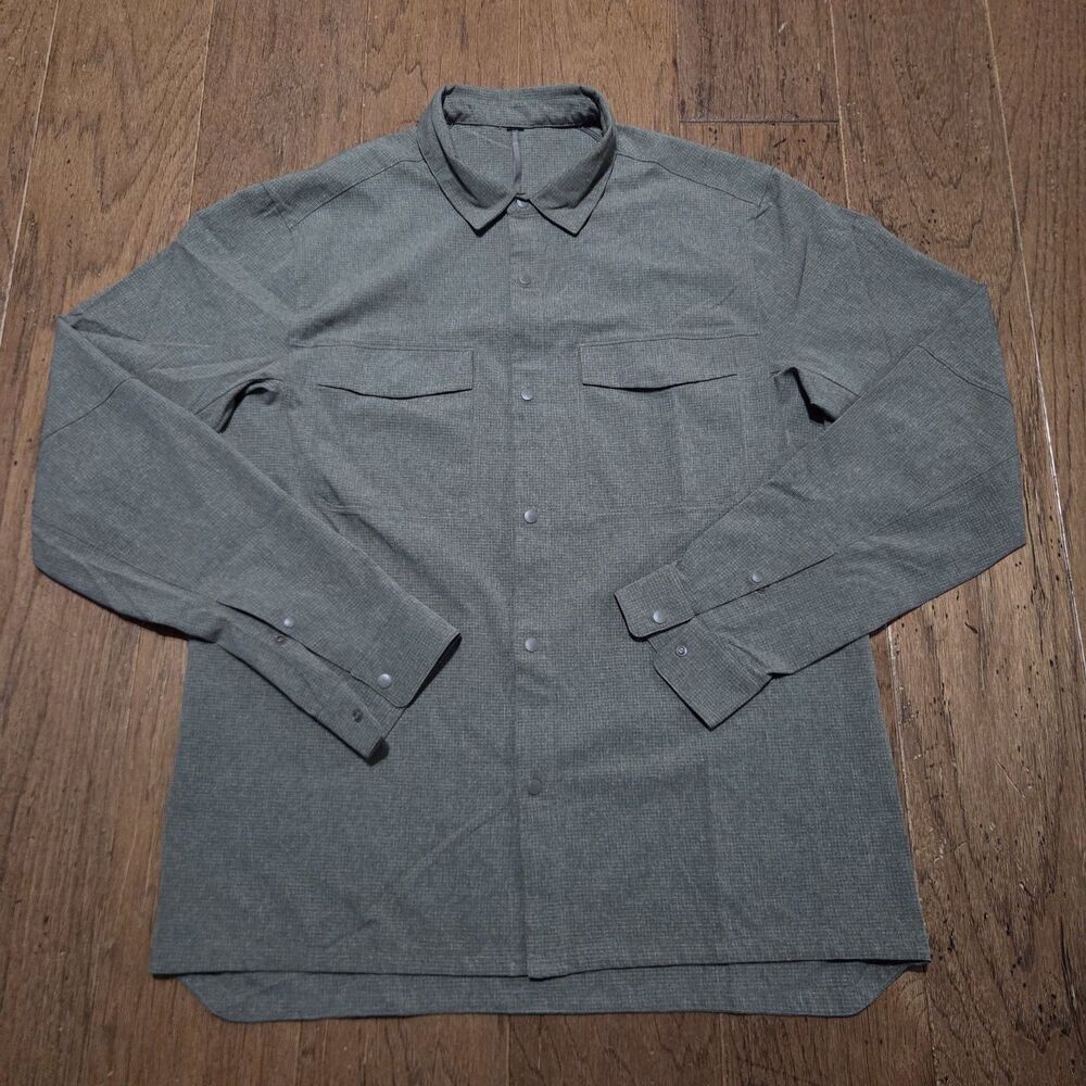 Lululemon Shirt XL Airing Easy Button Collared Tech Vapor Gray Long Sleeve